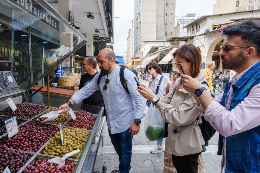Thessaloniki: Food Tastings and Drinks tour with a Chef - Markets where the city does its daily shopping