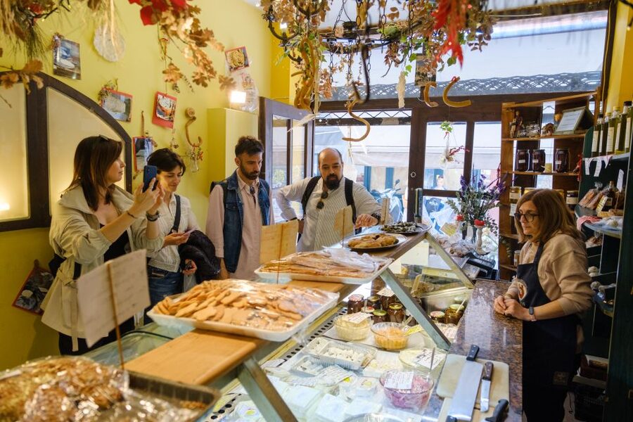 Thessaloniki: Food Tastings and Drinks tour with a Chef - The cheese shop and Northern Greek flavors