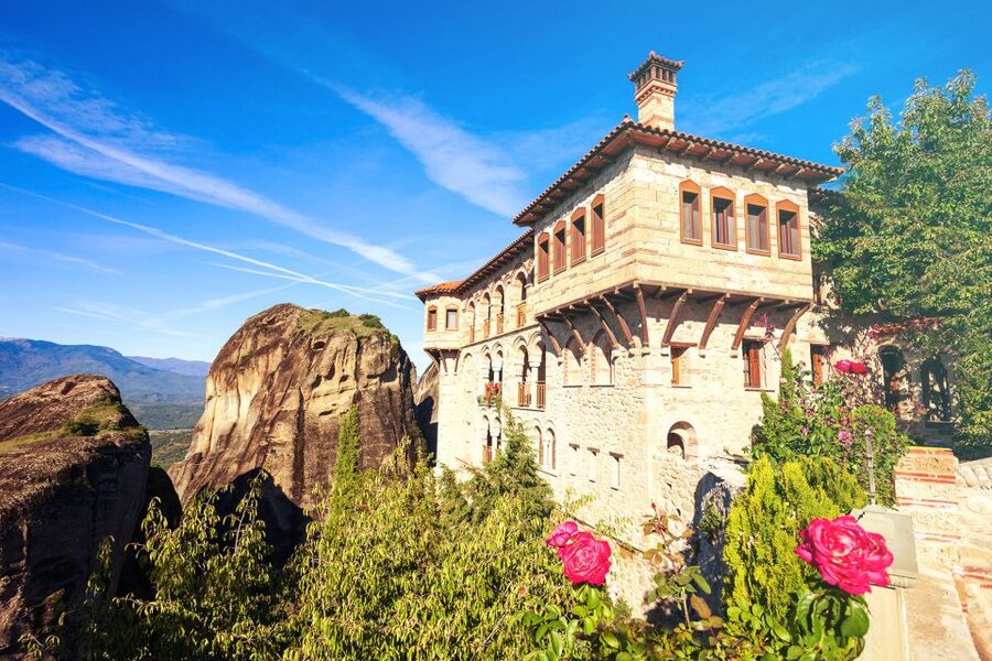 Thessaloniki: Full-Day Bus Trip to Meteora - Clothing, stairs, and monastery manners