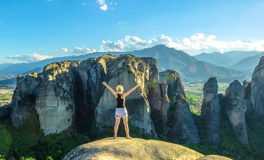 Thessaloniki: Full-Day Bus Trip to Meteora - What the $58 price really gives you