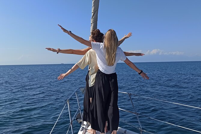 Thessaloniki: Half-Day Sailing Cruise to Shipwreck Bay - Arriving at Navagio Beach and the 1970 wreck