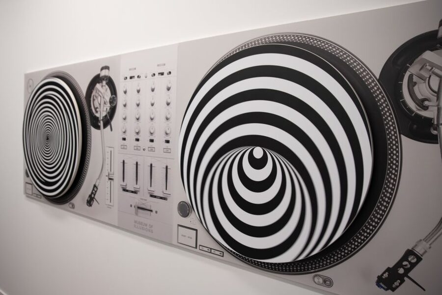 Thessaloniki: Museum of Illusions Admission Ticket - Who Will Enjoy This Most?
