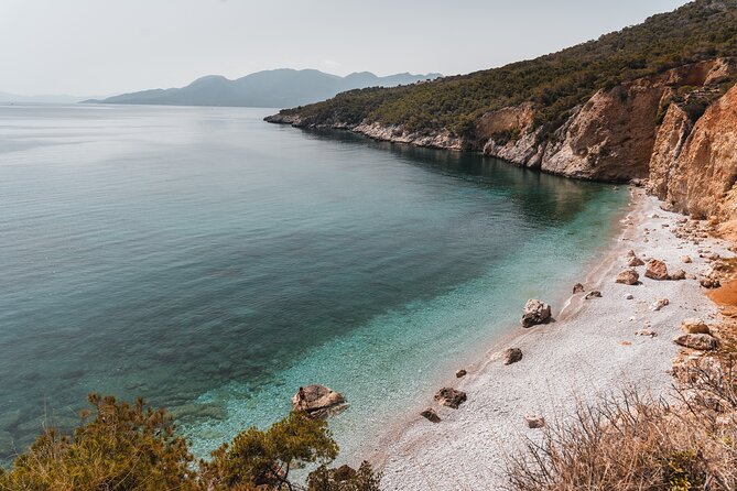 Unique sailing experience to Aegina-Metopi and Skala - Crew service and the boat itself