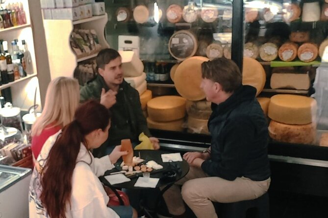 Walking “Food tasting tour” in the town of Chania - Coffee, raki, and Cretan sweets