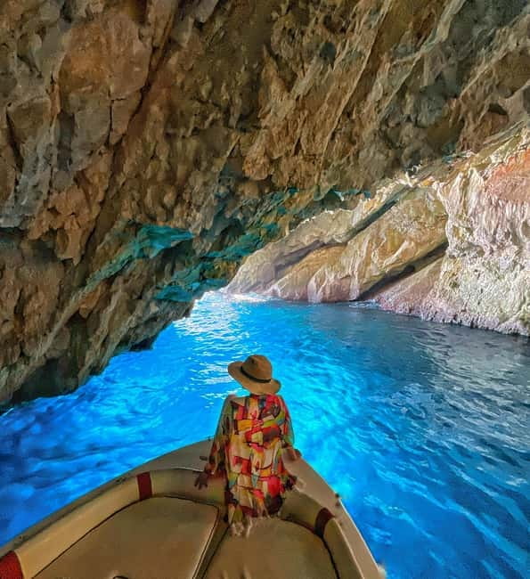 Zakinthos: Shipwreck Beach and Blue Caves Land and Sea Tour - White Beach adds a second kind of blue