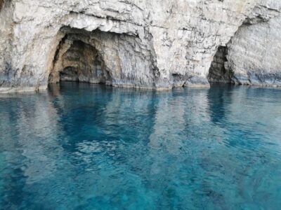 Half-Day Tour to Turtle Island and Keri Caves
