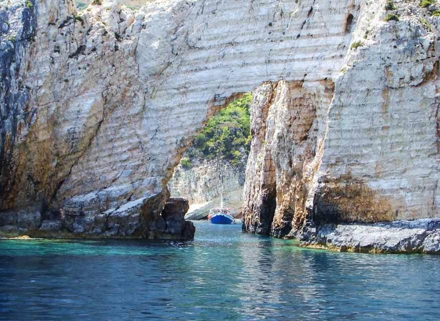 Zakynthos: Marathonisi, Cameo Island and Keri Caves Tour - The Keri Caves and Kamara rock arch