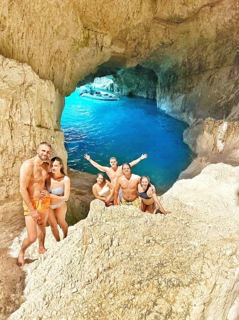 Zakynthos: Semi Private Shipwreck & Blue Caves Max 10 guests - Key points to know before booking